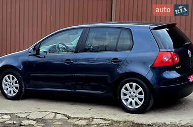 Хэтчбек Volkswagen Golf 2005 в Полтаве