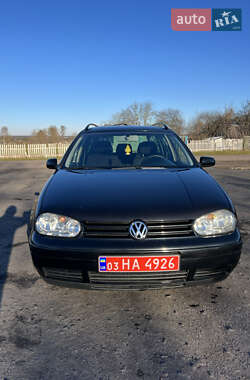 Універсал Volkswagen Golf 2006 в Дубні