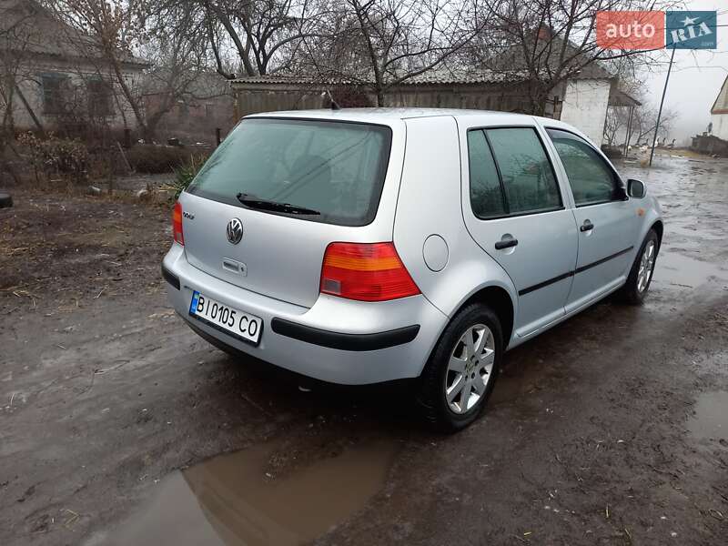 Хетчбек Volkswagen Golf 1998 в Полтаві