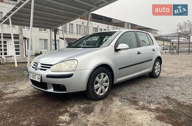 Хетчбек Volkswagen Golf 2005 в Черкасах