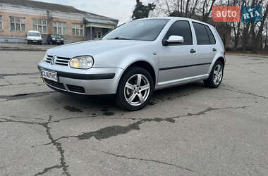 Хетчбек Volkswagen Golf 2000 в Шполі