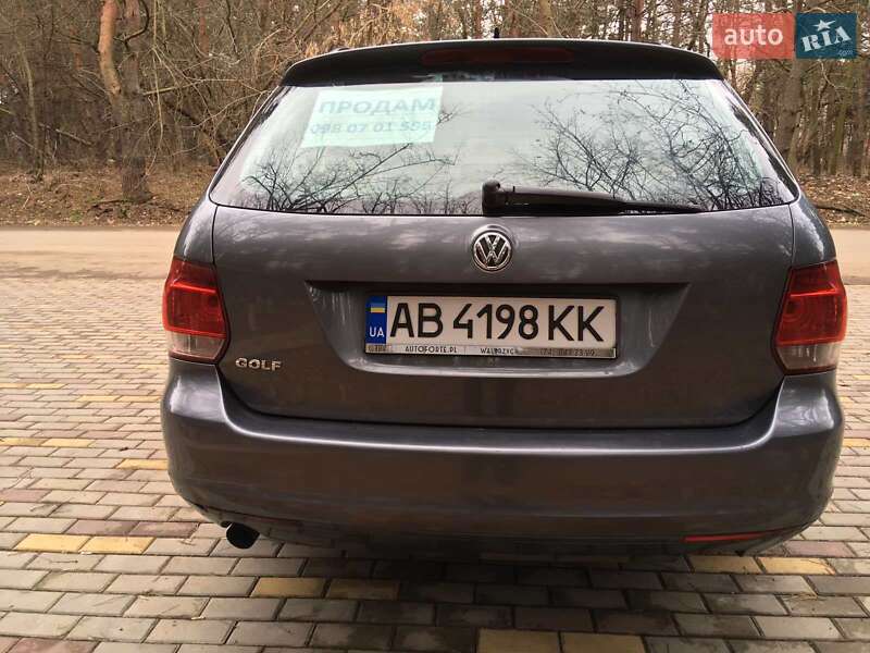 Універсал Volkswagen Golf 2010 в Бершаді