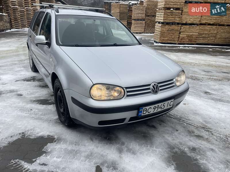 Универсал Volkswagen Golf 2005 в Львове