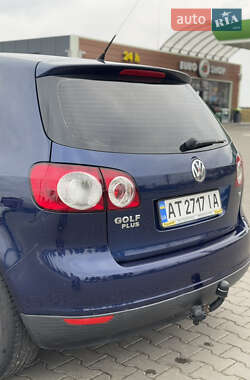 Хэтчбек Volkswagen Golf 2008 в Коломые