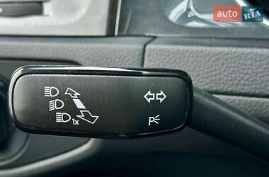 Хетчбек Volkswagen Golf 2019 в 