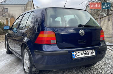 Хетчбек Volkswagen Golf 2001 в Тернополі