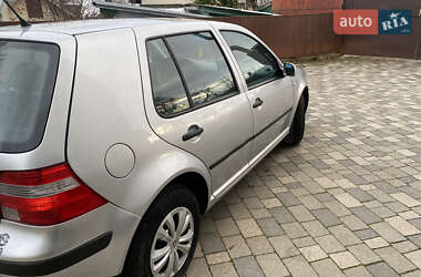 Хэтчбек Volkswagen Golf 2003 в Коломые