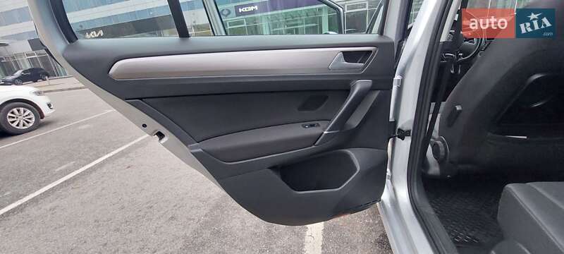 Универсал Volkswagen Golf 2015 в Львове