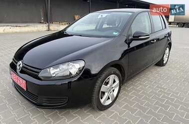 Хетчбек Volkswagen Golf 2010 в Житомирі