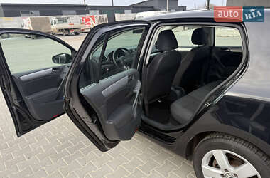 Хетчбек Volkswagen Golf 2010 в Житомирі