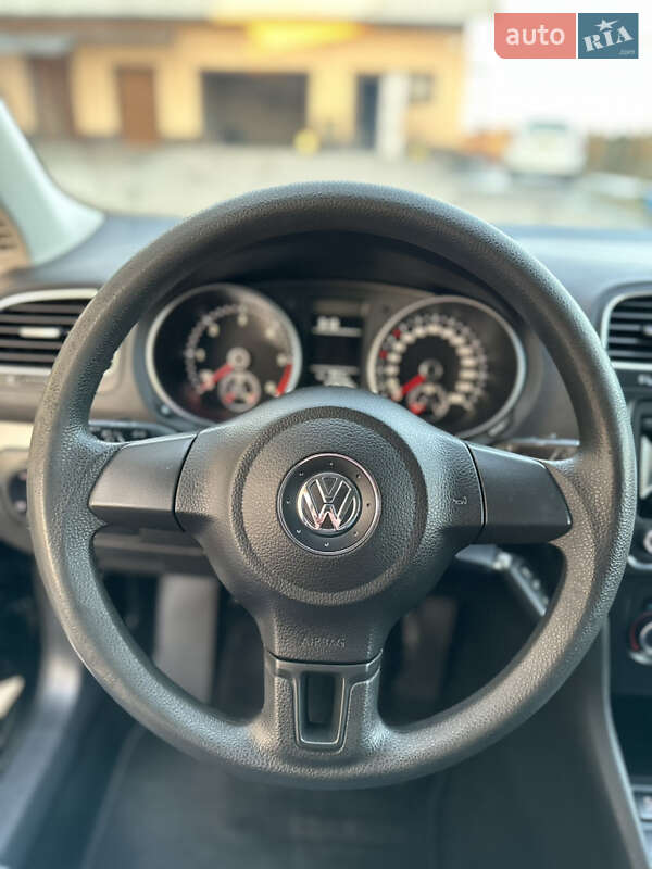 Універсал Volkswagen Golf 2011 в Заболотові