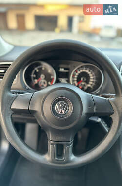 Універсал Volkswagen Golf 2011 в 