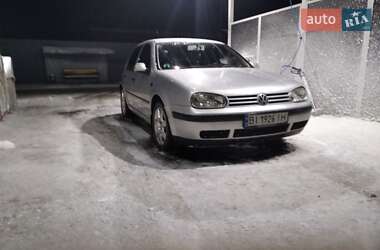 Хетчбек Volkswagen Golf 2001 в Полтаві