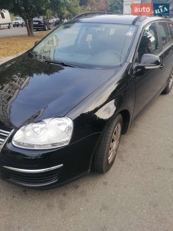Универсал Volkswagen Golf 2008 в Борисполе