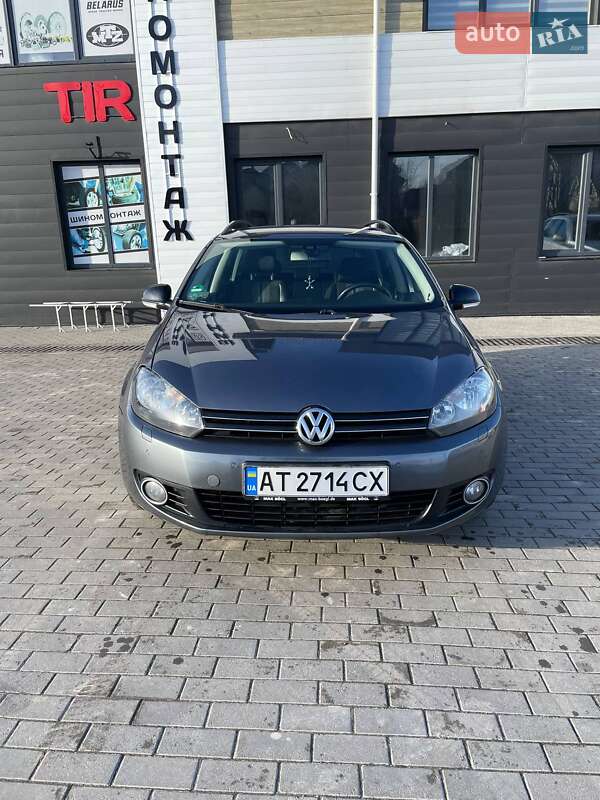Універсал Volkswagen Golf 2013 в 