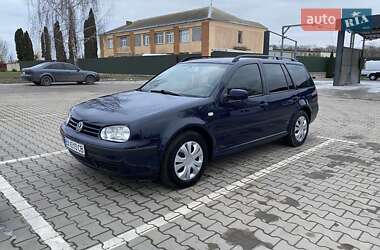 Універсал Volkswagen Golf 1999 в Волочиську