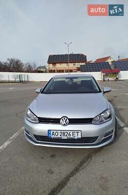 Хетчбек Volkswagen Golf 2013 в Ужгороді