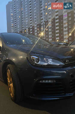 Хетчбек Volkswagen Golf 2011 в Києві