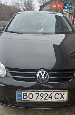 Хетчбек Volkswagen Golf 2006 в Чорткові