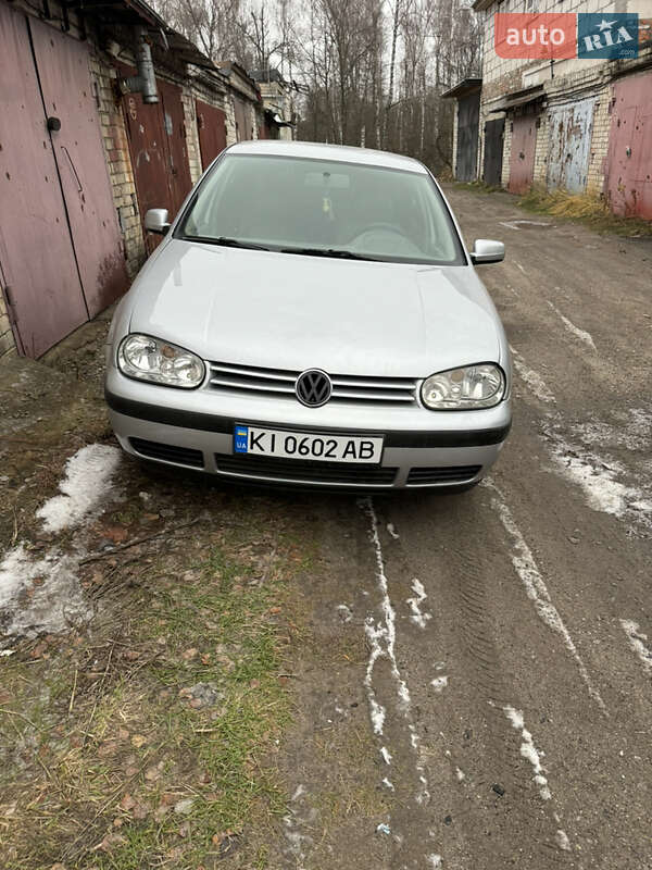 Хэтчбек Volkswagen Golf 2000 в Чернигове