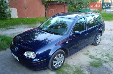 Універсал Volkswagen Golf 2002 в Красилові