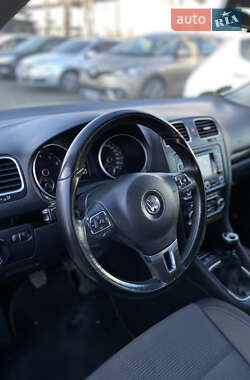 Хэтчбек Volkswagen Golf 2009 в Луцке