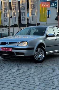 Хетчбек Volkswagen Golf 2004 в Тернополі