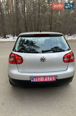 Хетчбек Volkswagen Golf 2005 в Броварах