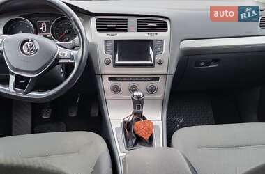 Универсал Volkswagen Golf 2015 в 