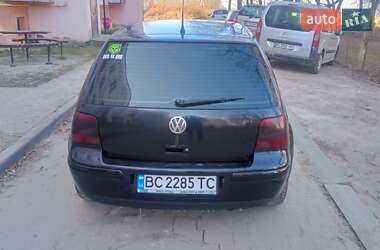 Хэтчбек Volkswagen Golf 1999 в 