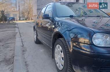 Хэтчбек Volkswagen Golf 1999 в 