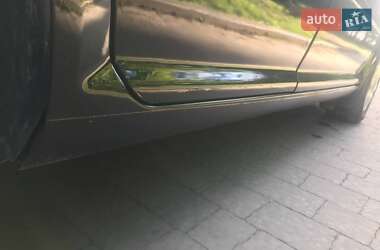 Хэтчбек Volkswagen Golf 1999 в 