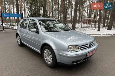 Хэтчбек Volkswagen Golf 2002 в Броварах