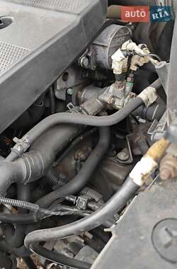 Хэтчбек Volkswagen Golf 1998 в 