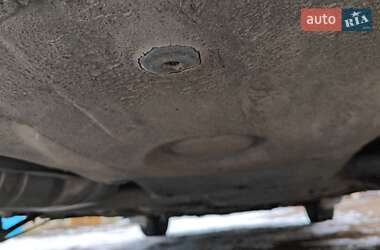 Хэтчбек Volkswagen Golf 1998 в 