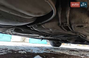 Хэтчбек Volkswagen Golf 1998 в 