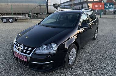 Универсал Volkswagen Golf 2009 в Калуше