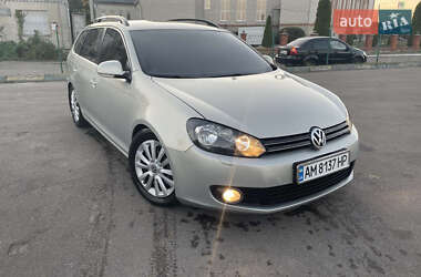 Универсал Volkswagen Golf 2010 в 