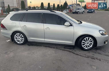 Универсал Volkswagen Golf 2010 в 