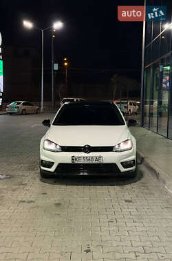 Хетчбек Volkswagen Golf 2013 в Дніпрі