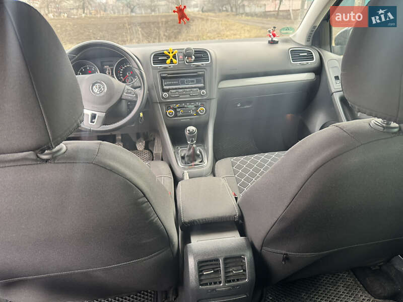 Хетчбек Volkswagen Golf 2012 в Крижополі