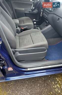 Хэтчбек Volkswagen Golf 2006 в 