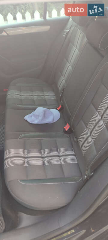 Хетчбек Volkswagen Golf 2012 в Крижополі