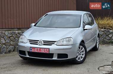 Хэтчбек Volkswagen Golf 2005 в Полтаве