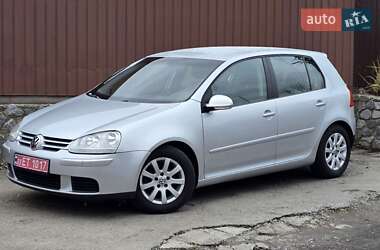 Хэтчбек Volkswagen Golf 2005 в Полтаве