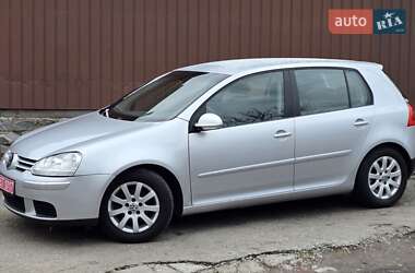 Хэтчбек Volkswagen Golf 2005 в Полтаве