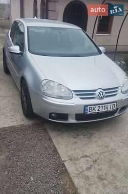 Хэтчбек Volkswagen Golf 2007 в Ровно