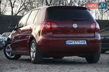 Хетчбек Volkswagen Golf 2005 в Бердичеві