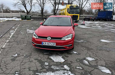 Хетчбек Volkswagen Golf 2017 в Києві