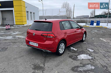 Хетчбек Volkswagen Golf 2017 в Києві